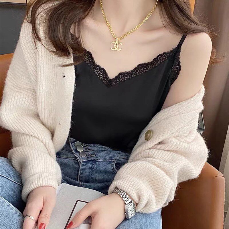 蕾丝吊带背心女内搭宽松遮肚子V领白色打底衫大码胖mm无袖上衣春