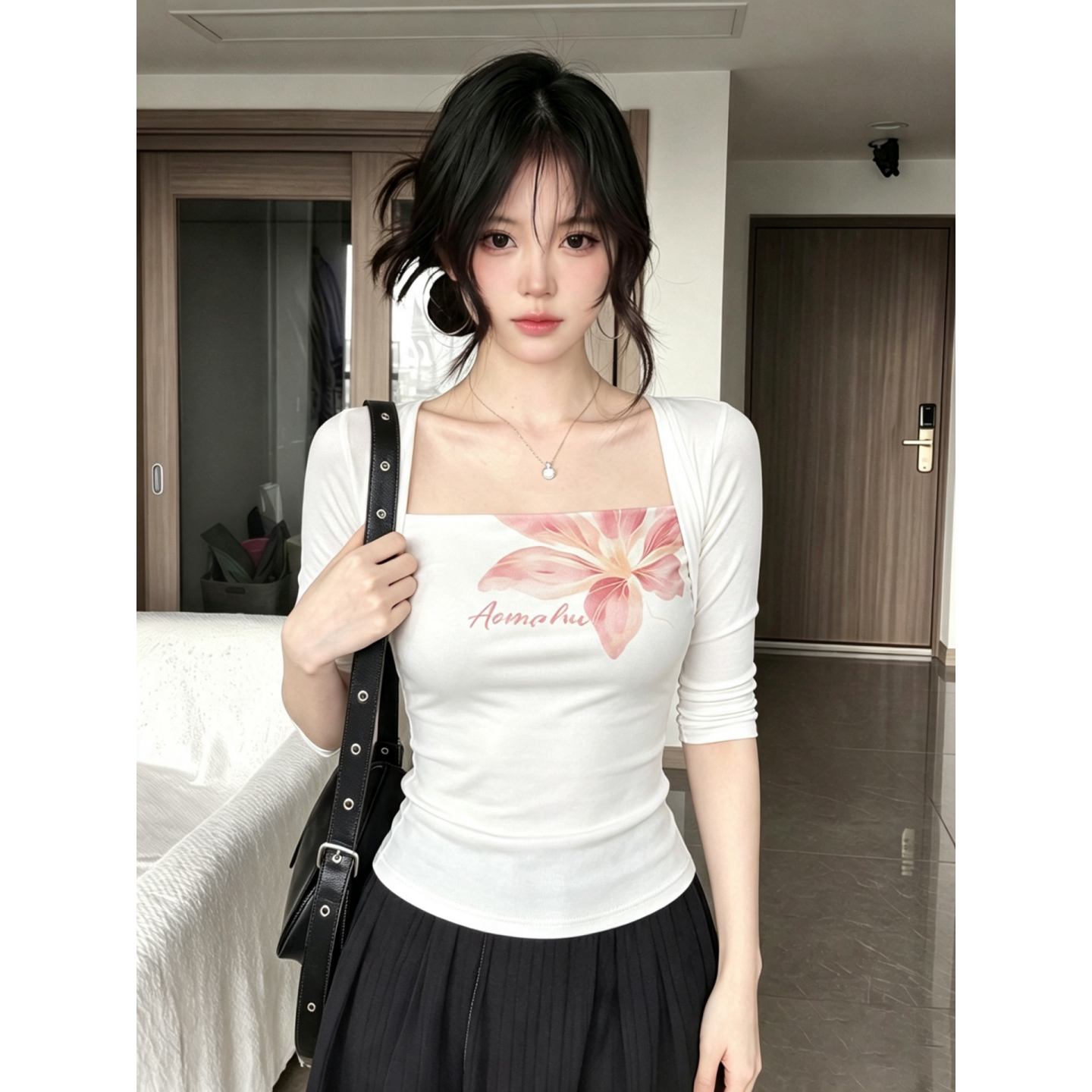 设计感白色中袖T恤辣妹女花朵印花修身显瘦假两件方领短袖上衣夏
