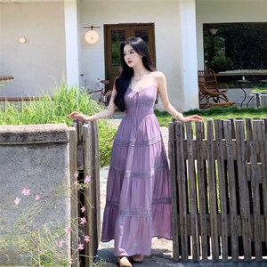 一罐杏仁桃甜美温柔风法式紫色吊带连衣裙女收腰显瘦蕾丝拼接裙子