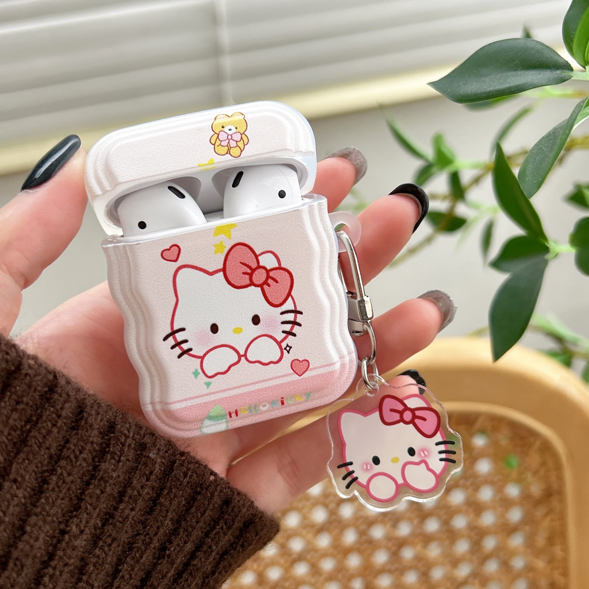 ins可爱情侣卡通猫咪适用airpodspro保护套苹果2代3代4代蓝牙耳机壳波浪型奶瓶凯蒂猫