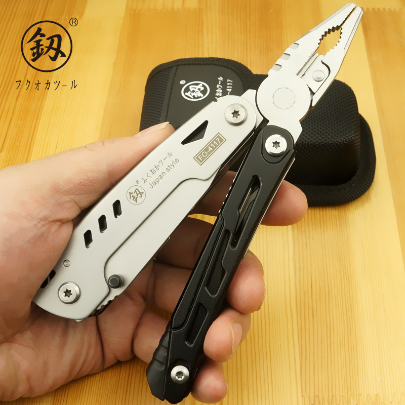 福冈工具釰牌多功能户外组合套装便携野外折叠钳子露营锯子打火石
