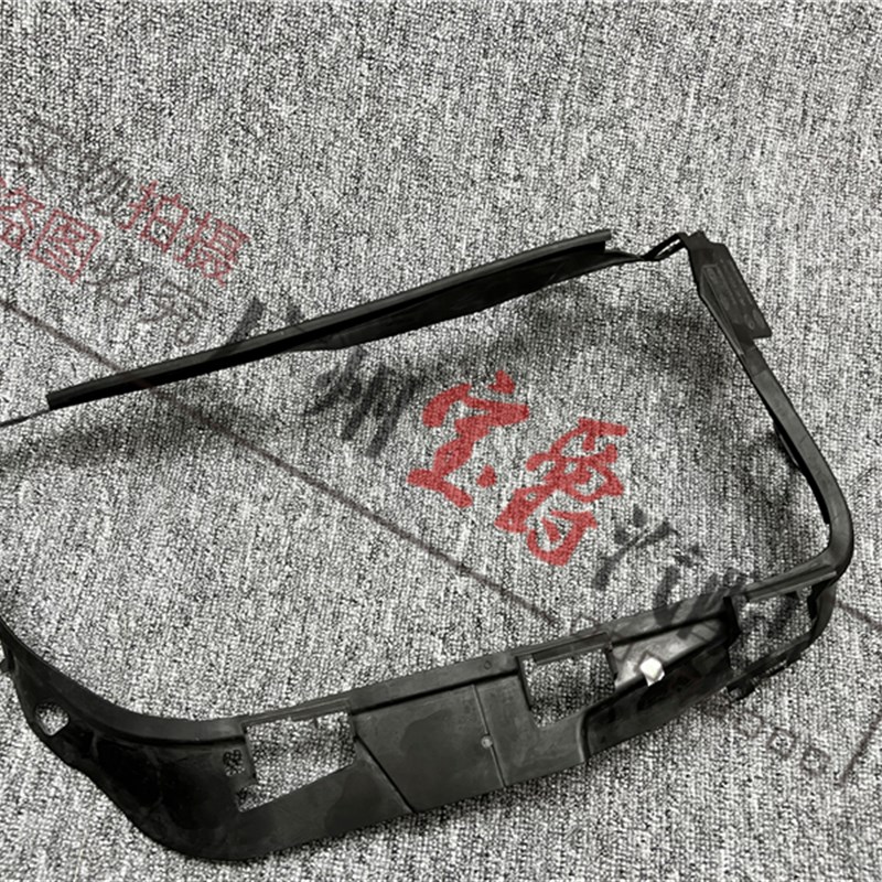 适用宾士W247客厅灯GLB180上GLB200胶条GLB260装饰条灯眉皮条密封