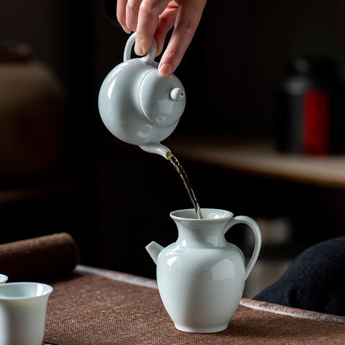 仿宋湖田影青陶瓷青瓷执壶公道杯仿古胎水注公杯凉水壶瓜棱分酒器