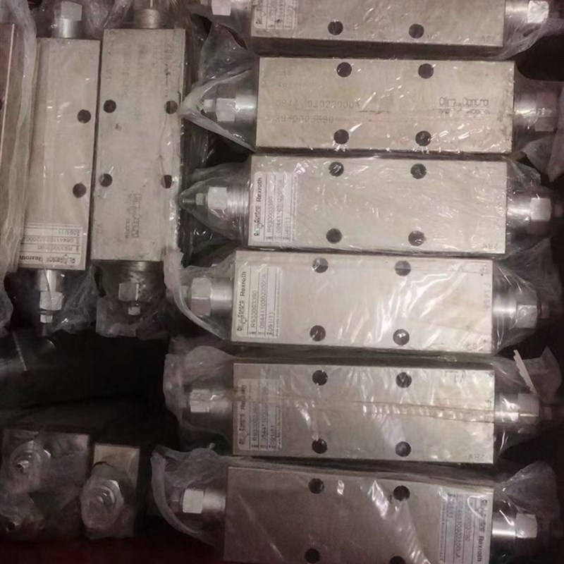 徐工随车吊液压阀液压锁大臂液压阀液压锁 徐工随车吊阀