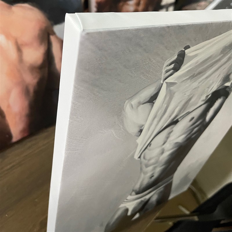 更衣肌肉男高清装饰画卧室挂画喷绘油画房间室内挂墙靠墙工作室