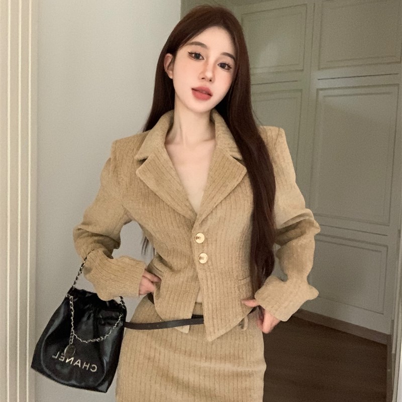 气质御姐风套装女秋季复古收腰西装短外套性感包臀短裙名媛两件套