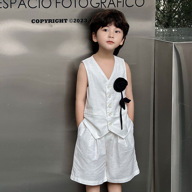 男童礼服套装2024夏季新款白色儿童西装马甲休闲洋气走秀演出服