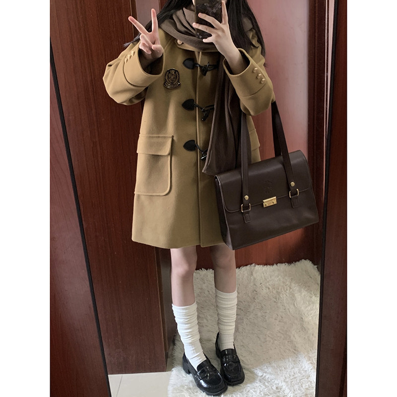 东京岁时记jk毛呢外套女小个子2023新款秋冬帽子牛角扣夹棉呢大衣