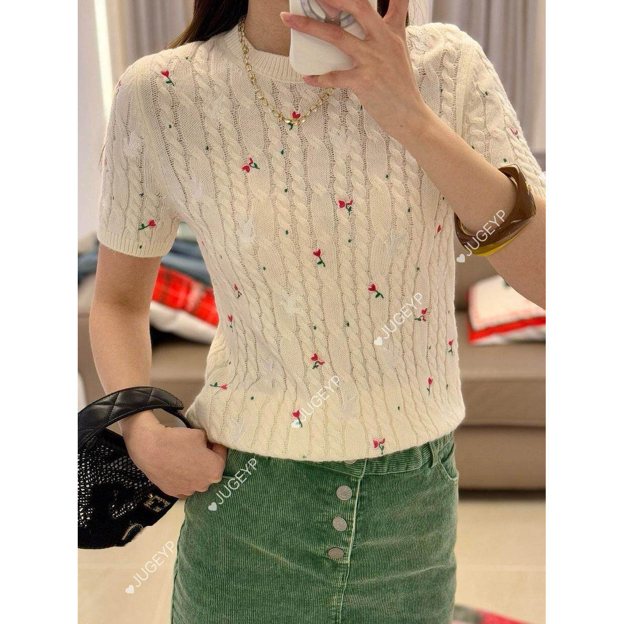 春季花朵刺绣显瘦针织短袖女款