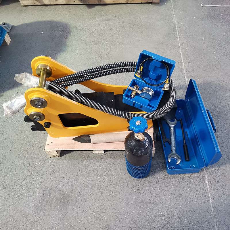 履带小型挖掘机各种属具大全 挖掘机螺旋转 锤抓木器松土器厂家