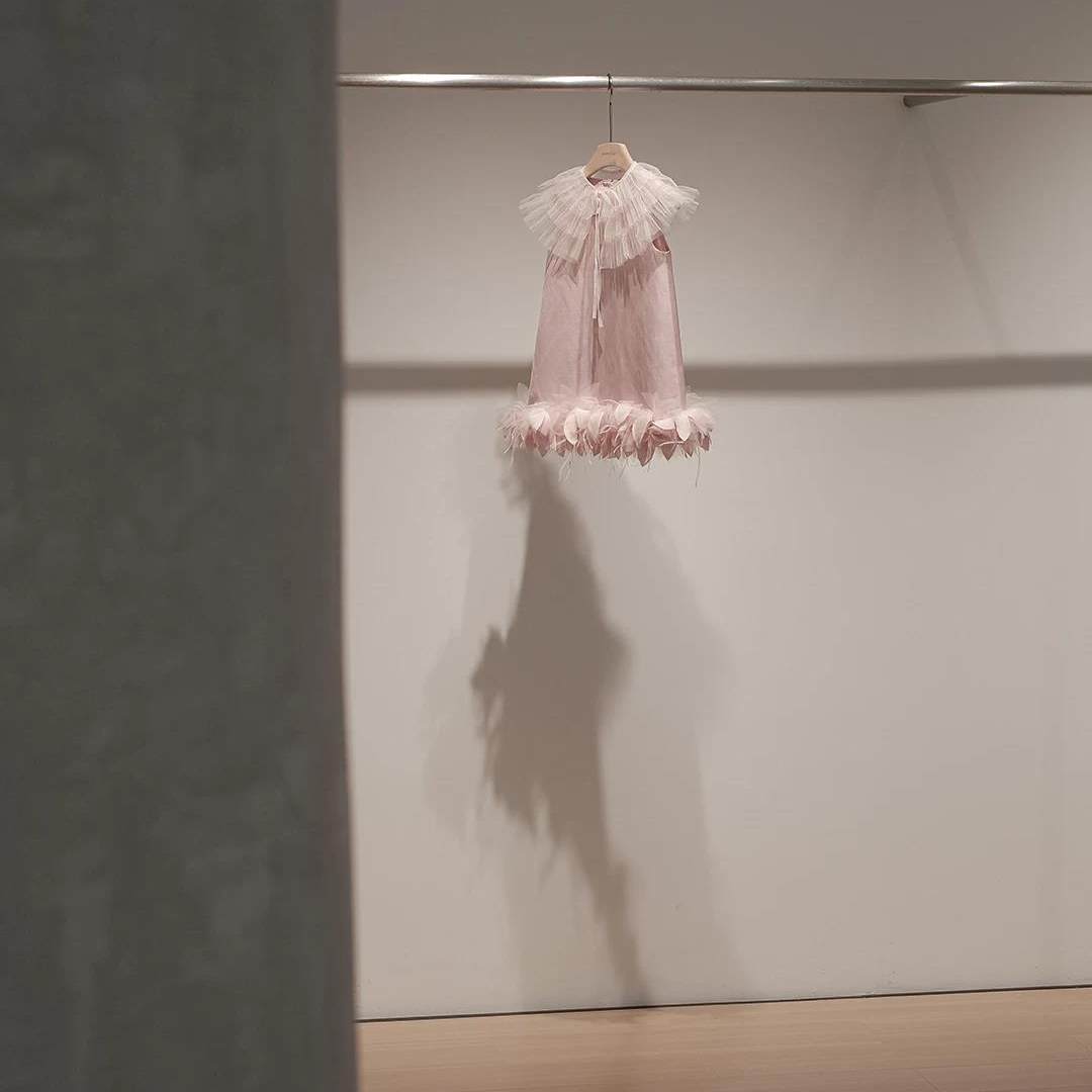 女童周岁生日手工花朵公主裙