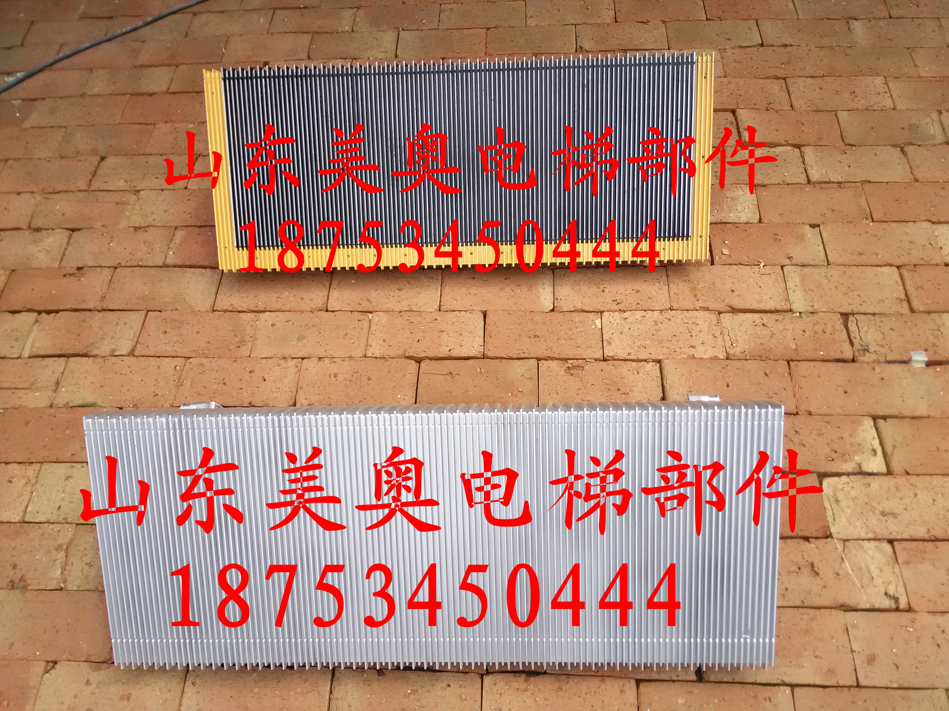 扶梯梯级 9300梯级 带塑料边框 5面黄X边 电梯配件