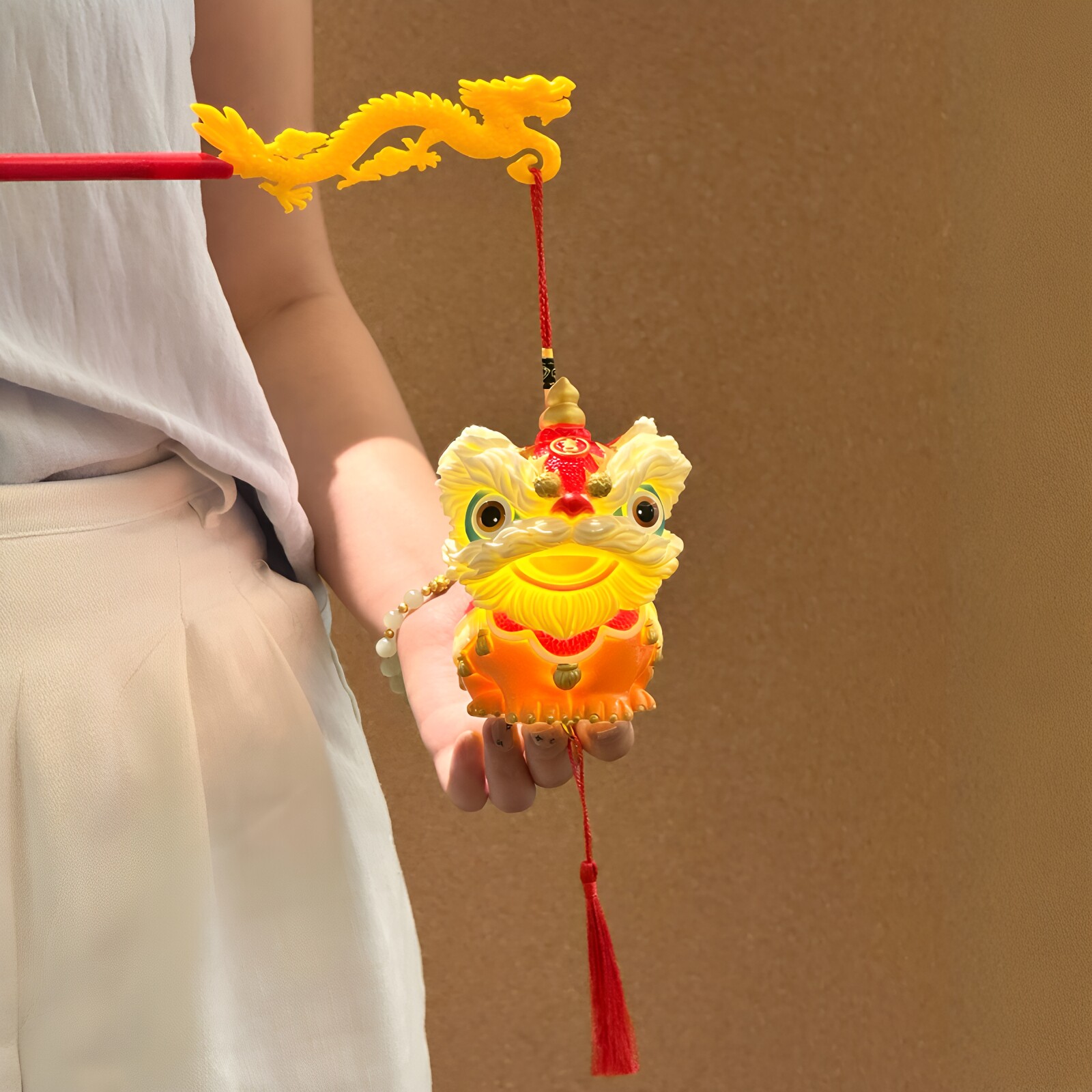 醒狮灯笼成品！国潮中秋手提灯笼图片