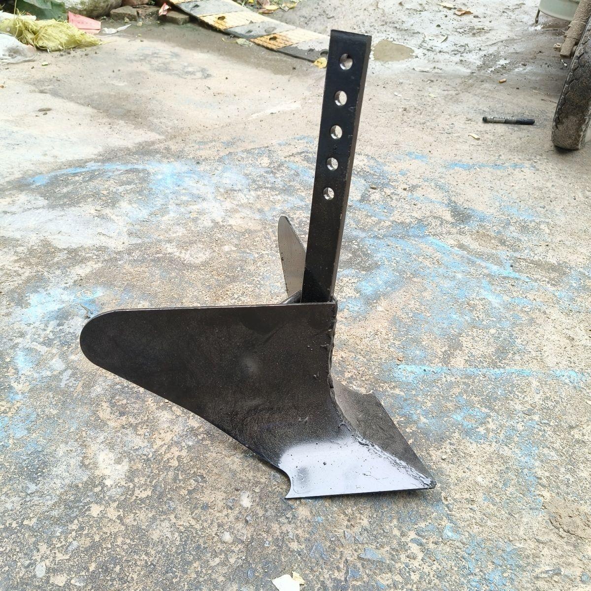 开沟犁燕尾犁弧形铲小型耕耘机四行程农用汽油小型耕耘机专用