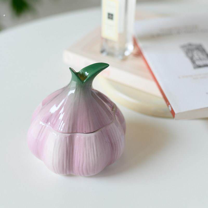 [梦田良品]出口欧洲手绘釉下彩陶瓷带盖子立体洋葱造型收纳罐调味