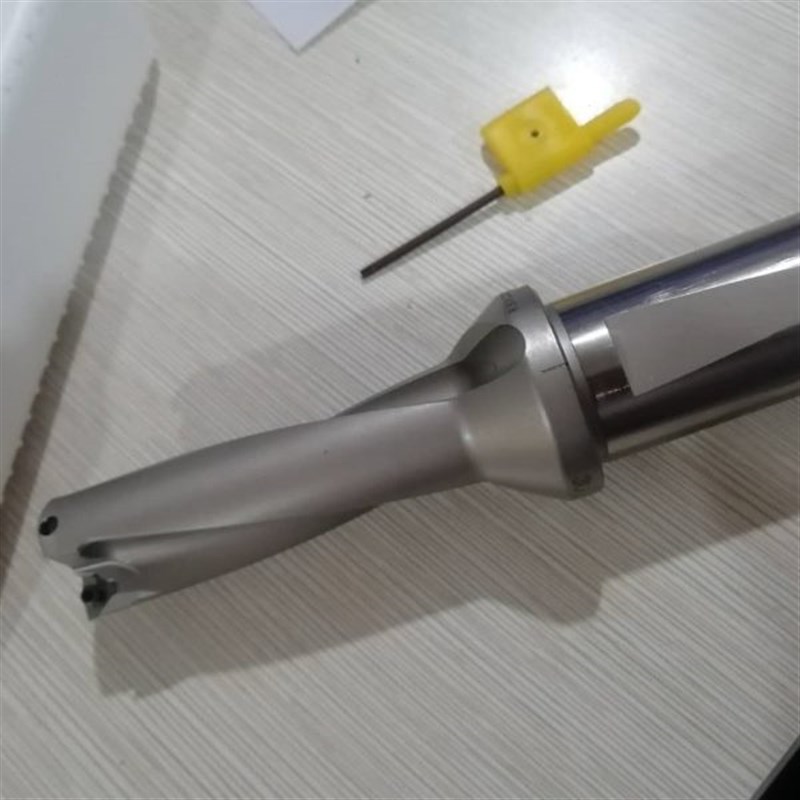 U钻扩孔钻快速钻2D37 2D37.2 2D37.3 2D37.5 2D37.7 2D37.8图片