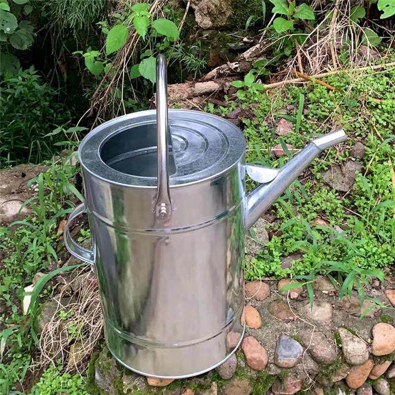 长嘴带盖加油桶汽油桶汽车摩托车备用油箱20升15升带过滤网加油壶