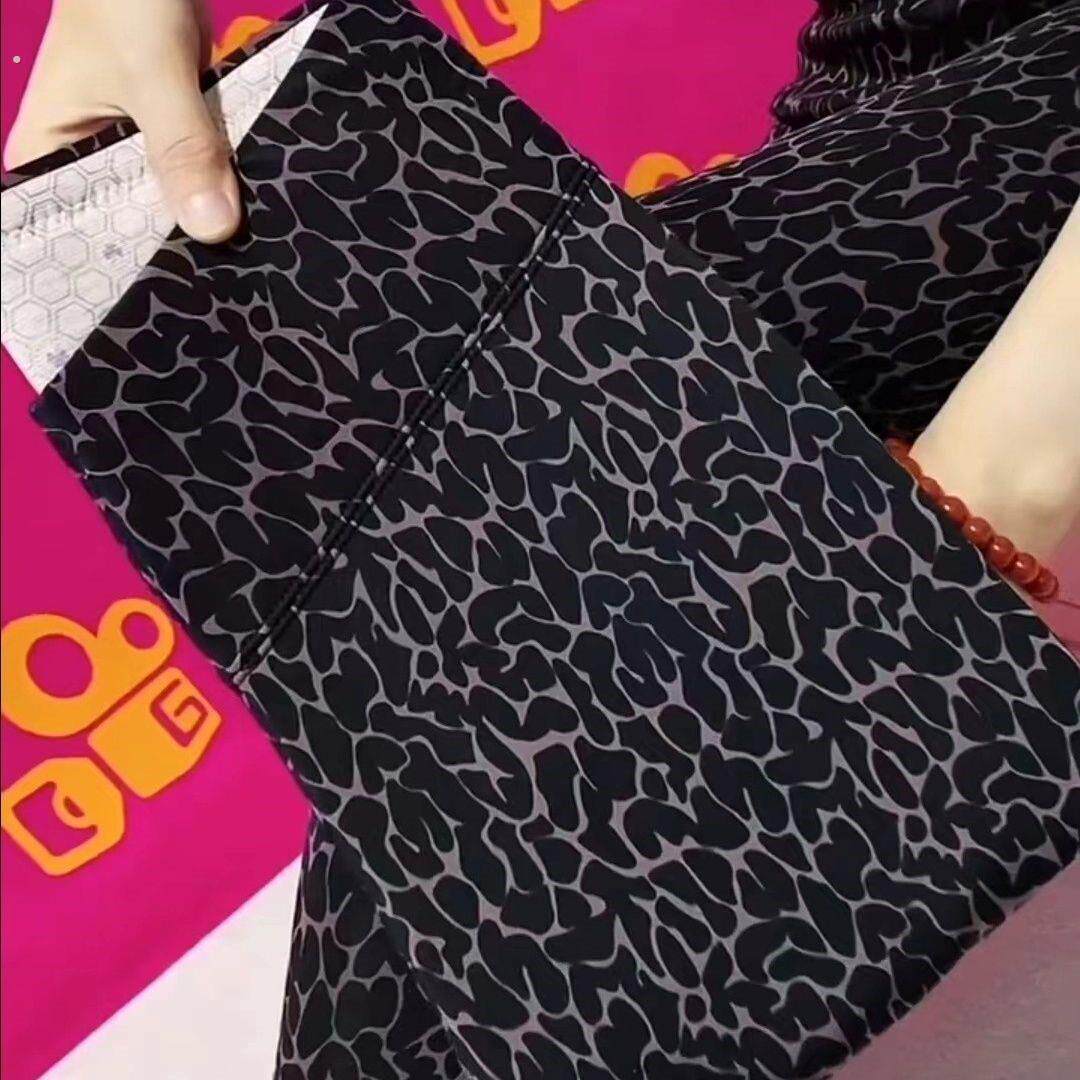女士豹纹内搭裤大尺码加肥款加绒弹力棉裤秋冬裤春秋保暖高腰长裤