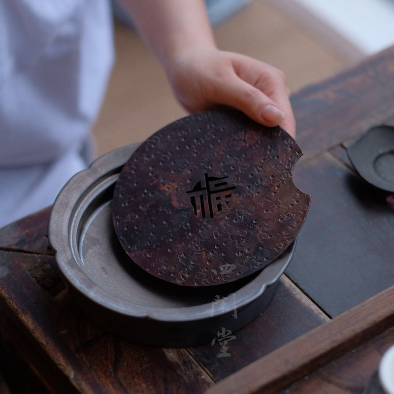四闲堂 黑铁釉白釉葵口落水壶承茶承壶承功夫茶具茶道零配干泡盘