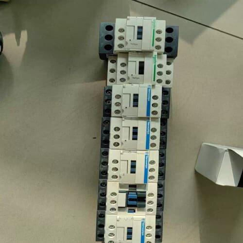 议价接触器LC1E2510M5N 15只220V