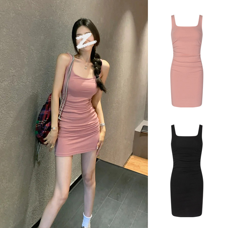 MosesQueen魔西女王水蜜桃方领褶皱吊带连衣裙修身收腰包臀短裙