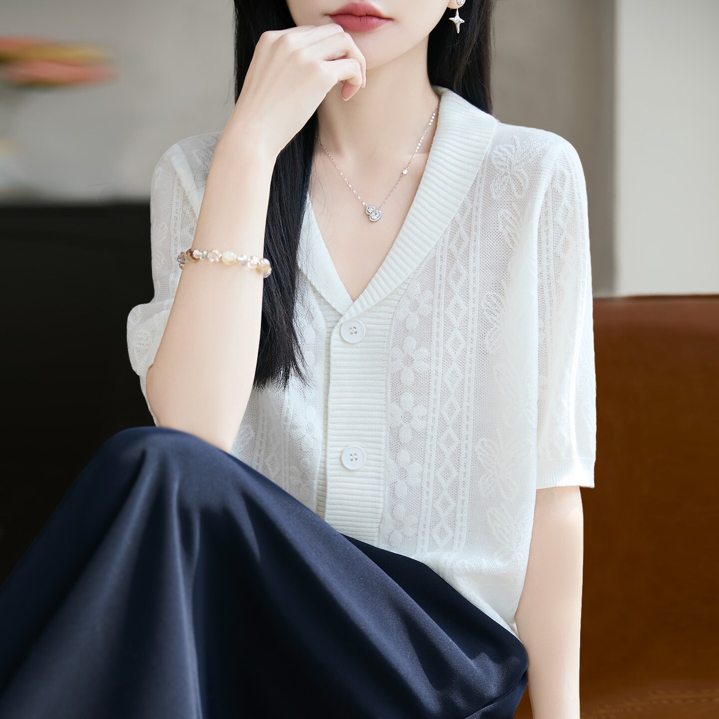 新款夏装桑蚕丝针织衫女法式V领短袖蕾开衫通勤气质上衣高级感