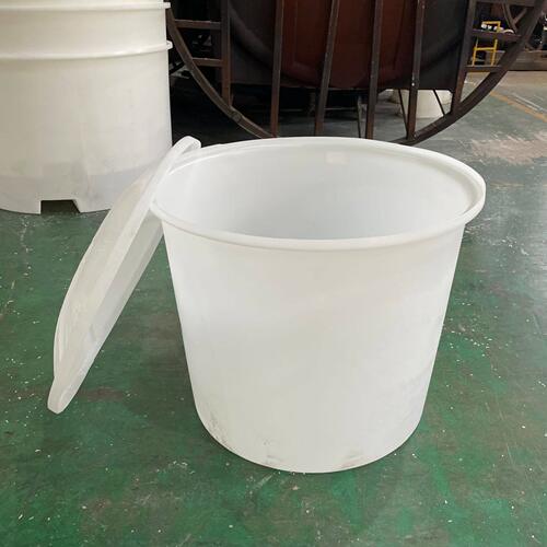 甄选塑料水桶养鱼桶加厚水箱白色大桶带盖红薯磨粉桶做酒桶纯料制