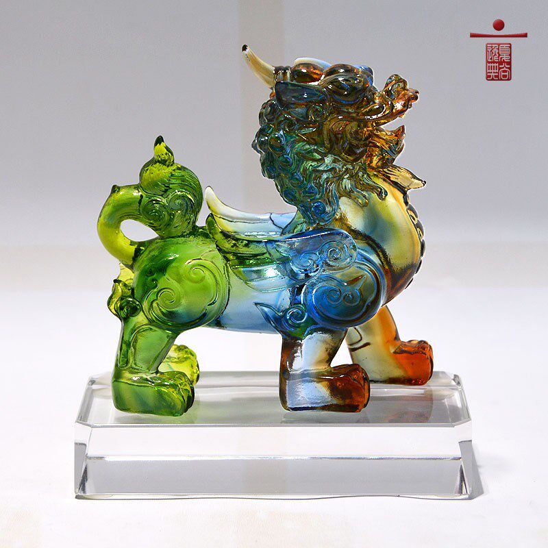 琉璃麒麟摆件七彩色公母一对水晶貔貅传统寓意招财镇宅的祥瑞神兽