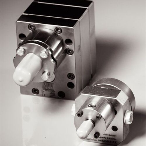 意大利 MVV GEAR PUMPS  PL8 V60 01 DBD 01 齿轮泵 计量泵 油泵