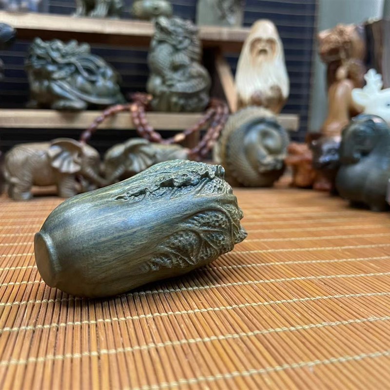 天然绿檀木雕白菜手把件百财把玩件紫檀白菜挂件木质雕刻工艺品