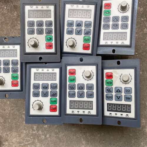 三相GRE-L100变频器0.75KW,拆机功能完好,成色轻