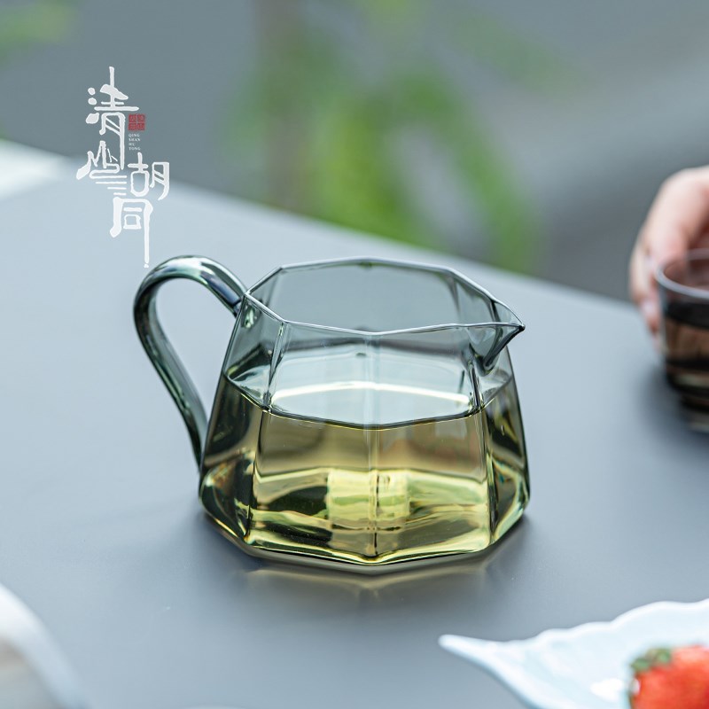 中式带手把公道杯八角茶海耐热高硼硅玻璃公杯大容量茶具分茶器