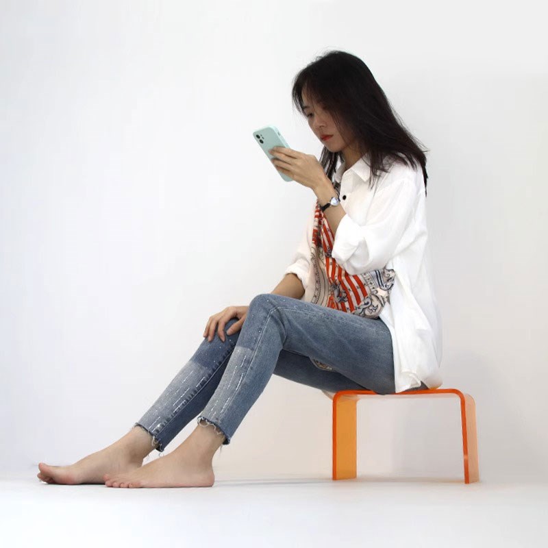 时尚极简小板凳子彩色透明亚克力换鞋凳儿童家用门口平板矮凳定制