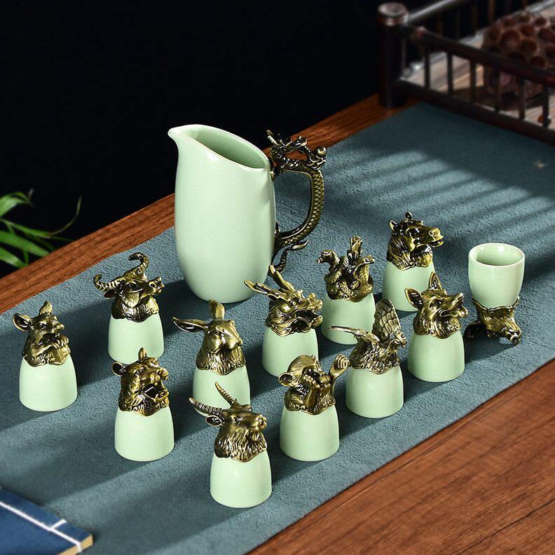 甄选陶瓷十二生肖小酒杯酒具套装12兽首古铜色白酒烈酒迷你杯中式