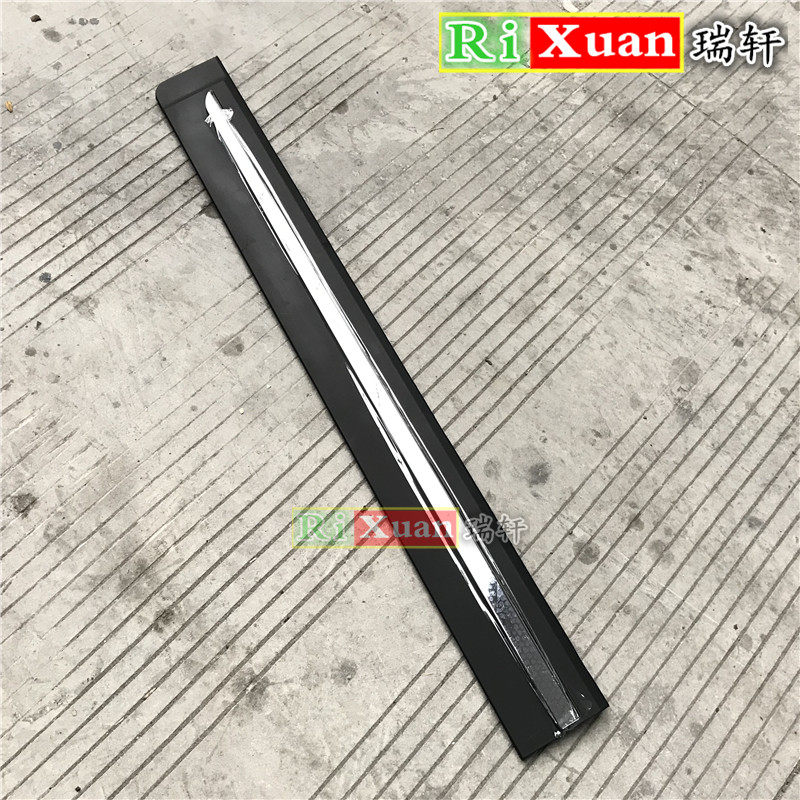适用奇瑞瑞虎5 凯翼X5车门防擦条外护板装饰板车门板防撞条防刮亮