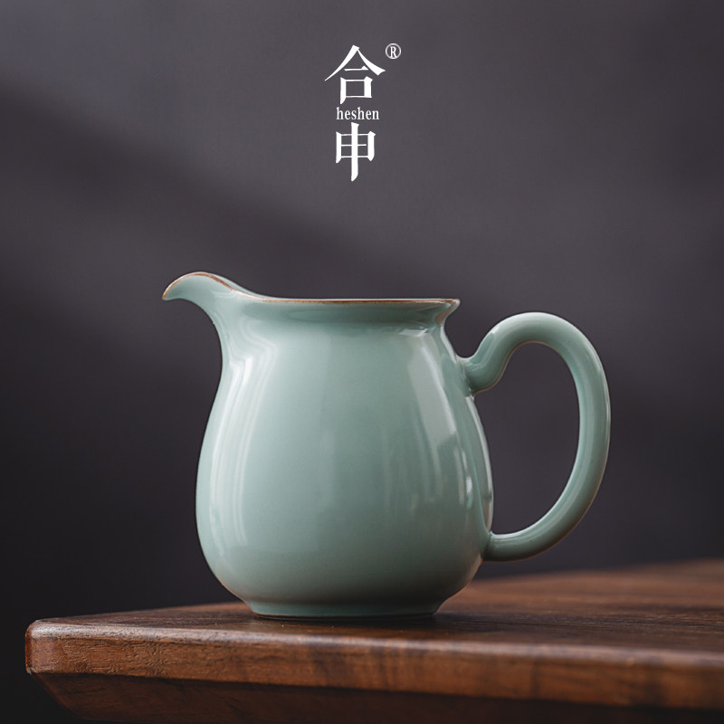 厚湖窑天青汝窑公道杯陶瓷开片分茶器带手柄茶海茶具单个倒茶均杯