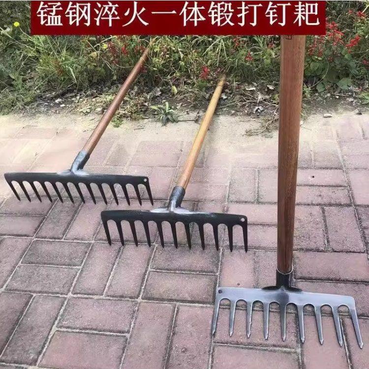 锰钢一体耙子加厚多功能搂草耙地专用新款农用多齿钉耙松土平地耙图片