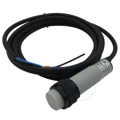 静电容式接近开关E2K-X8ME1 三线NPN常开 传感器可代替CR18-8DN