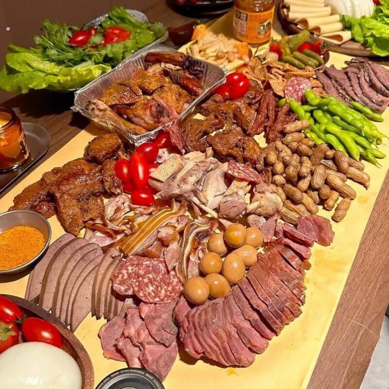 聚会牛皮纸烘焙锡纸食物垫纸一次性桌布吸油隔油海鲜烧烤懒人神器