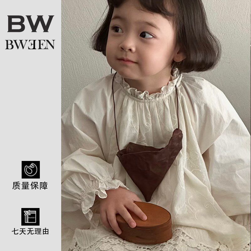 女童连衣裙春装2025新款宝宝设计感蕾丝拼接公主裙儿童花边领裙子