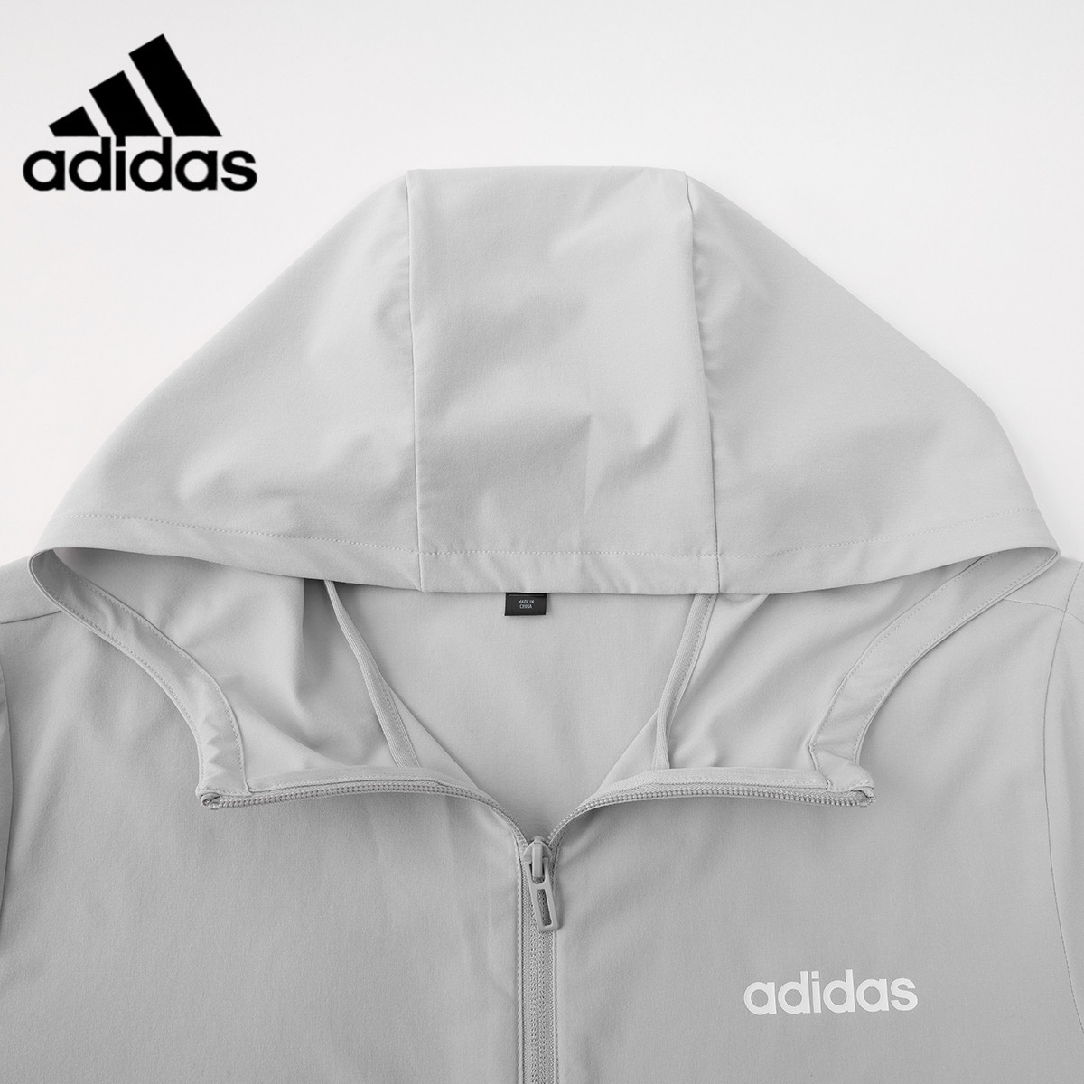 adidas男士连帽防风夹克运动外套轻户外拉链开衫白色JN8452