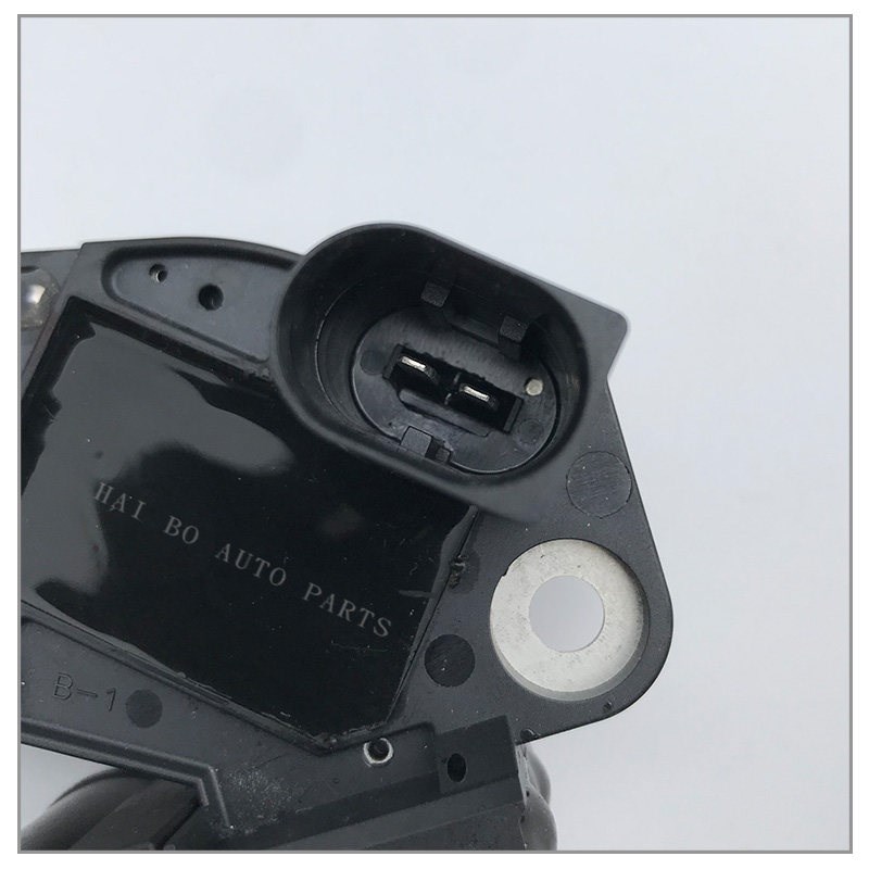适用於法雷奥奥迪A6OEM2543587汽修配件新品汽车发电机电子调节器