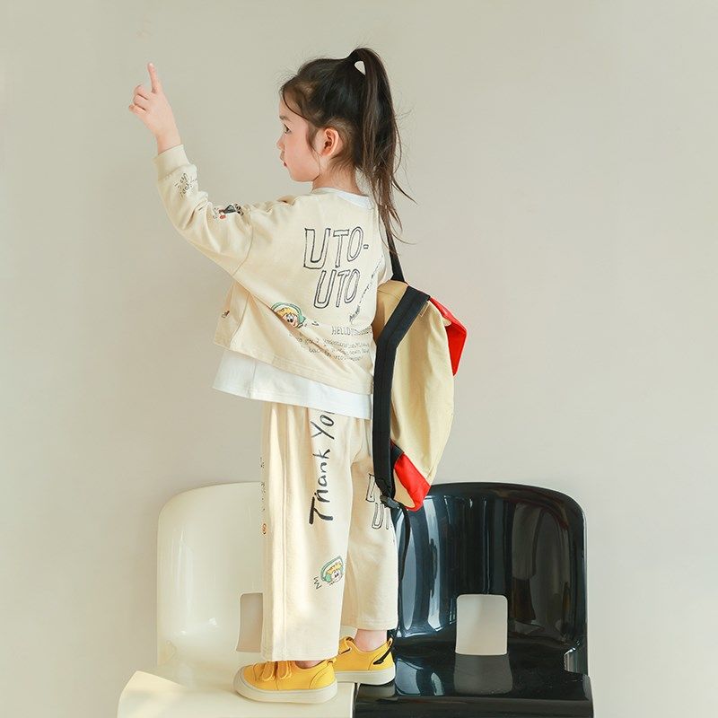 utouto大耳象女童满印双排扣卫衣&满印休闲裤2024春季新款套装