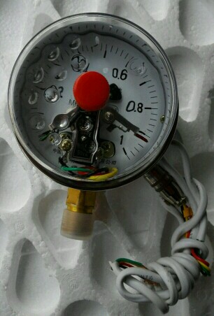 耐震电接点压力表 ynxc-100 直径100mm 压力0~1mpa 螺纹M20x1.5