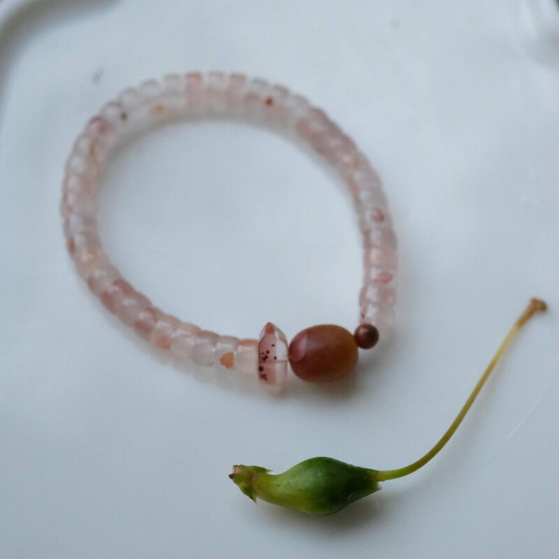 秒杀福利 独家设计 货头18k金阴沉木老山檀和南红的直切手串