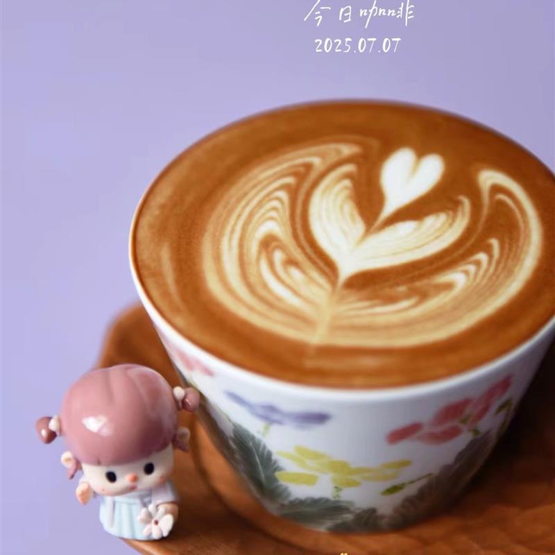 手绘猪口水杯手工陶瓷咖啡杯牛奶杯早餐杯豆浆杯新品280毫升