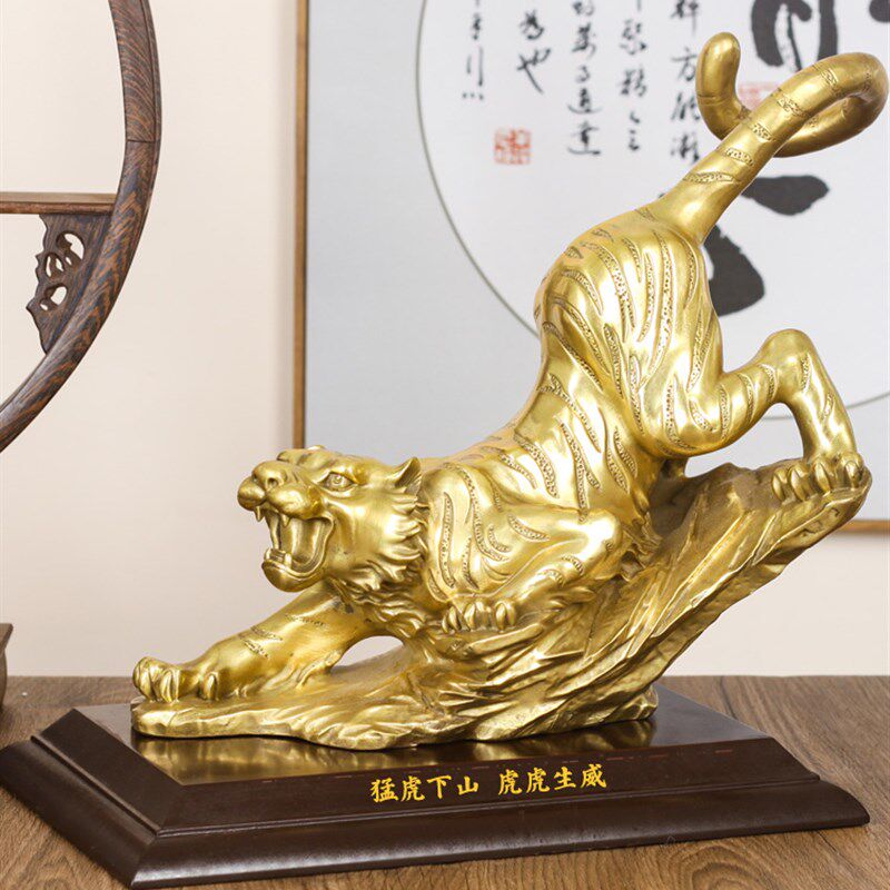 铜虎摆件纯铜老虎下山虎生肖虎招财虎汽车办公桌装饰客厅虎年礼品