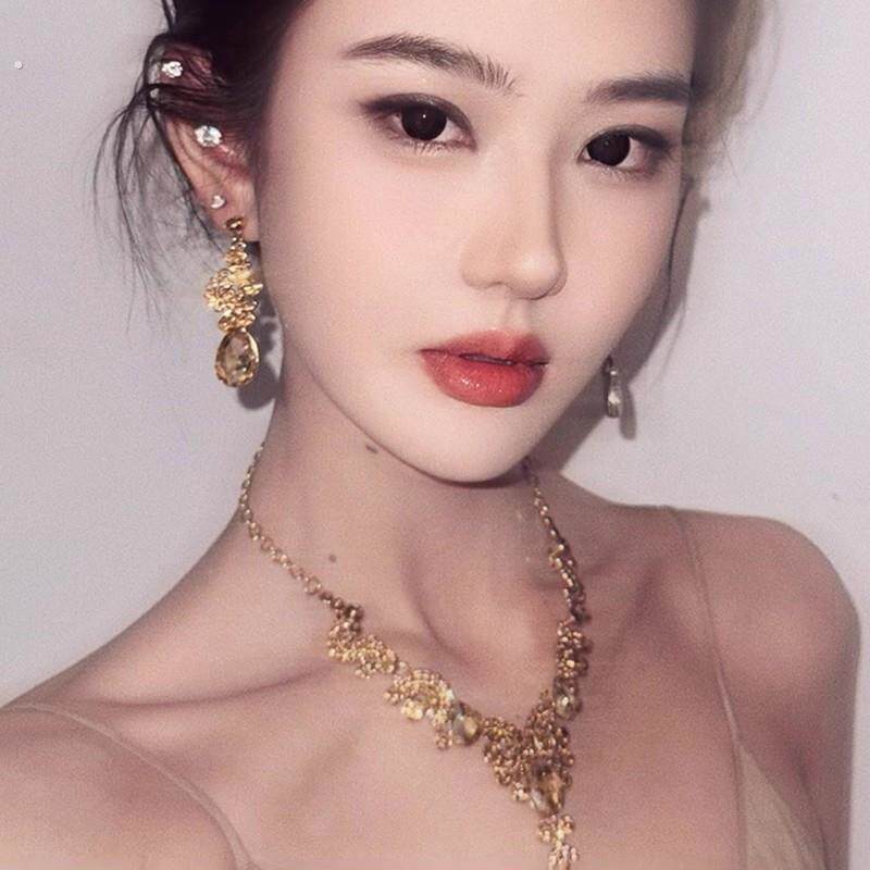 轻奢贵气感香槟色镶钻项链耳环套装2025新款女新娘礼服锁骨链配饰