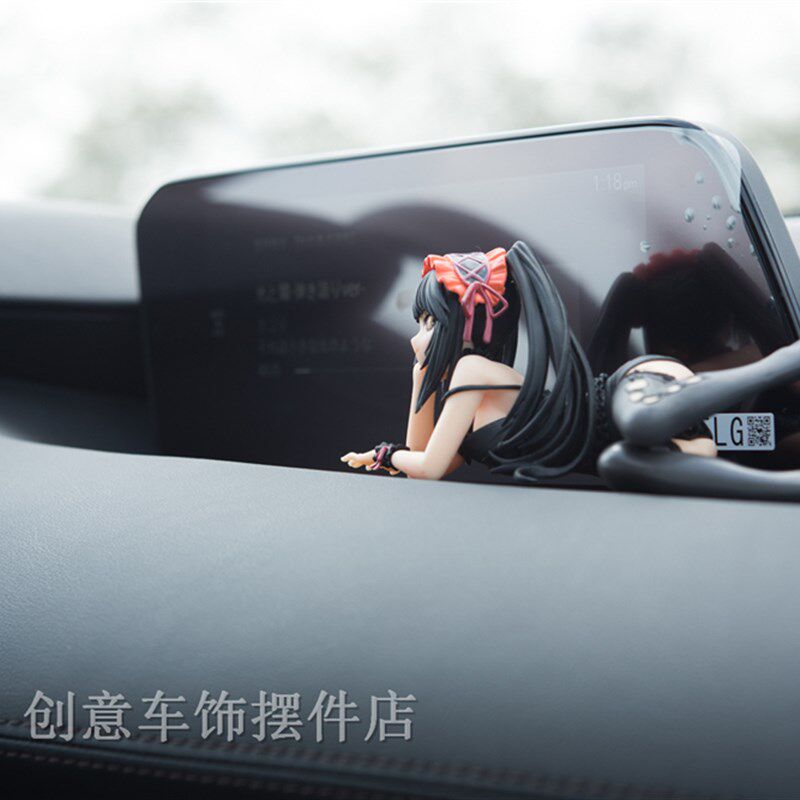 汽车创意摆件热门潮玩睡姿美女汽车车载摆件二次元卡通人偶公仔