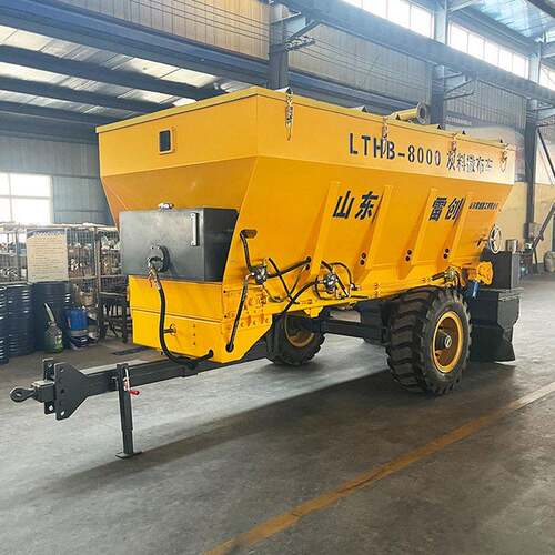 8方12方牵引式撒布机多功能晃筛式撒灰车拖拉机带的布灰车